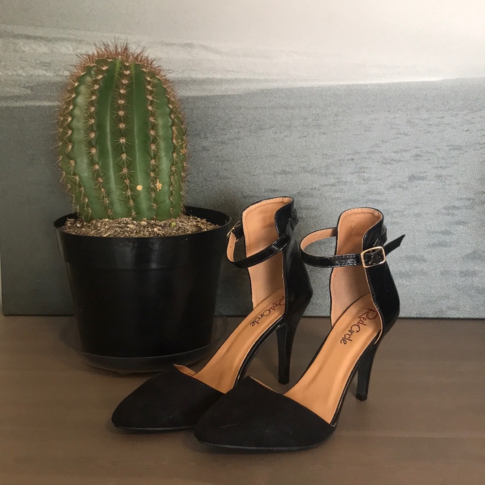 NEW Ankle strap pumps